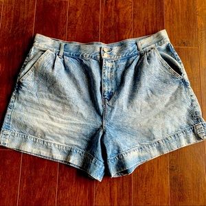 AE DENIM MOM SHORTS